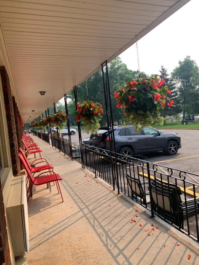 Park Place Motel & Suites Tweed Εξωτερικό φωτογραφία