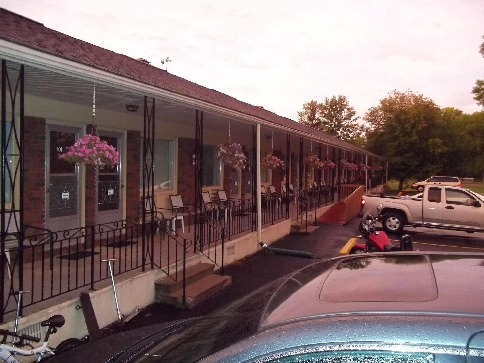 Park Place Motel & Suites Tweed Εξωτερικό φωτογραφία